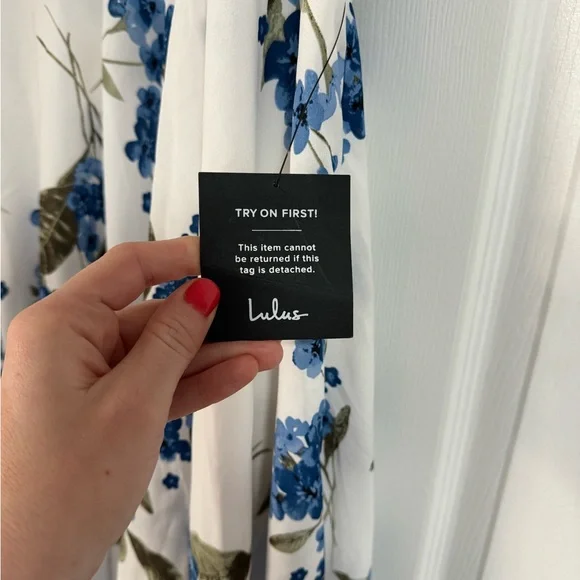 Lulu’s French Countryside White Floral Print High-Low Dress Size Medium. - Picture 4 of 5